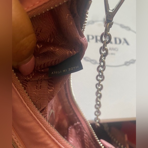 Brand new Prada re edition 2005 100% authentic - Picture 7 of 7